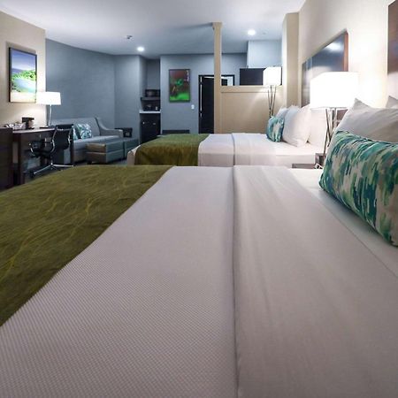 Comfort Inn & Suites Tobago Signal Hill Екстер'єр фото