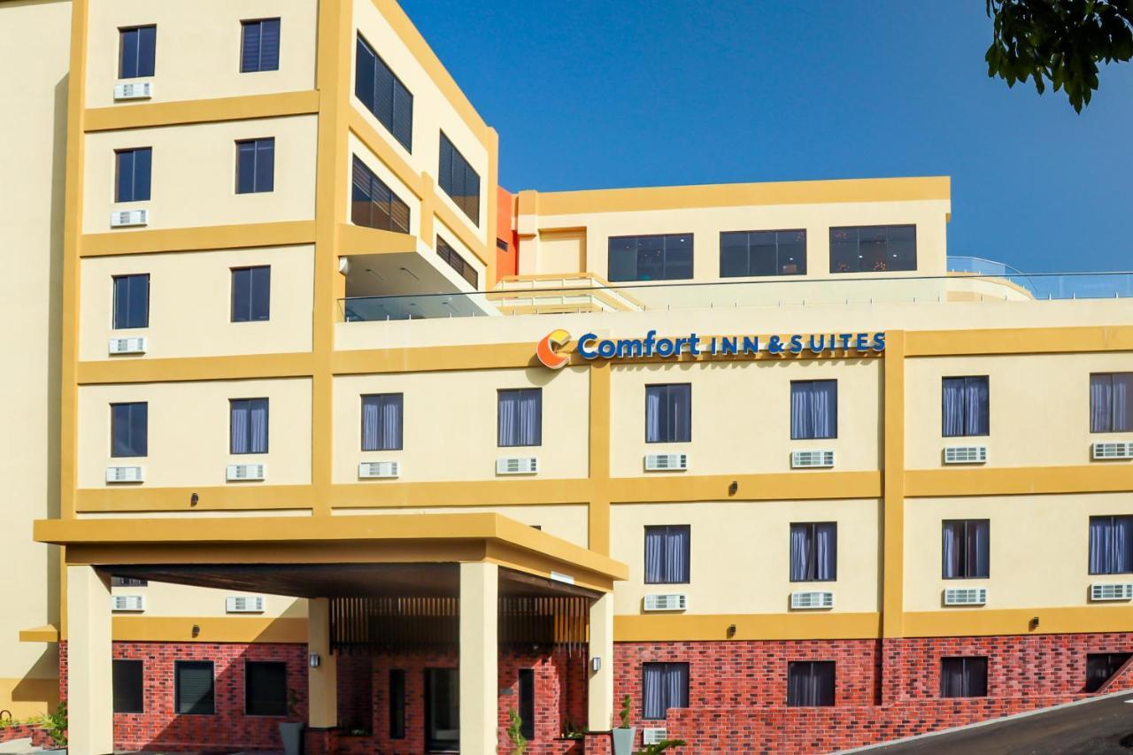 Comfort Inn & Suites Tobago Signal Hill Екстер'єр фото