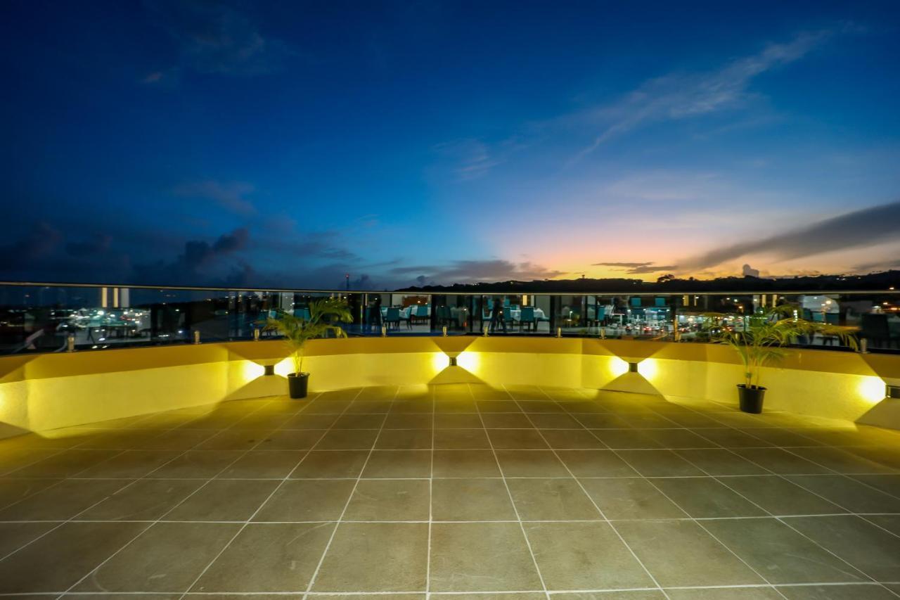 Comfort Inn & Suites Tobago Signal Hill Екстер'єр фото