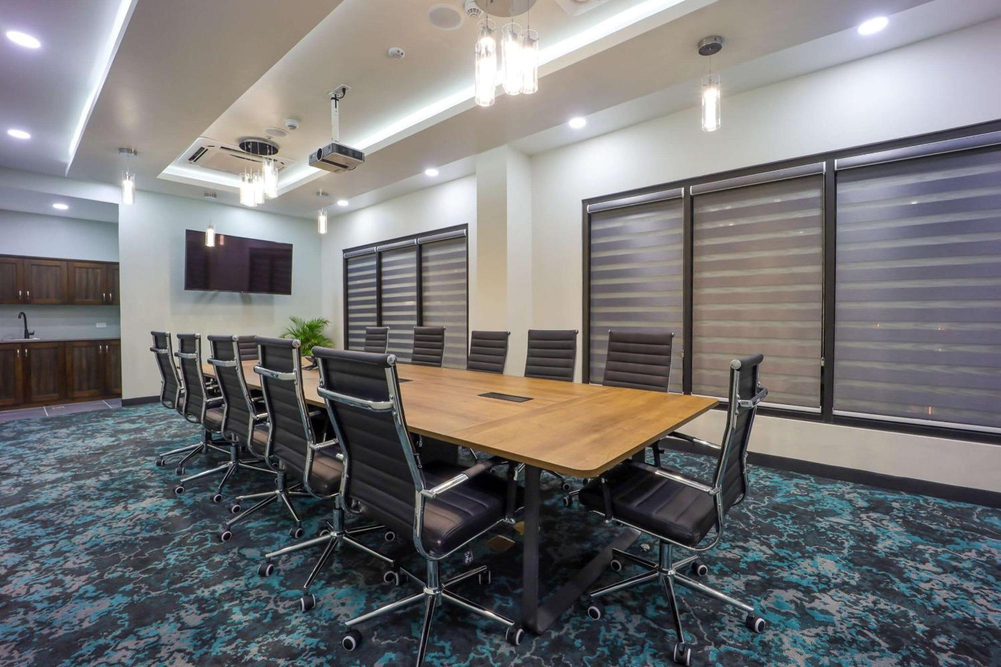 Comfort Inn & Suites Tobago Signal Hill Екстер'єр фото